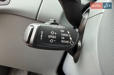 Седан Audi A4 2014 в Львове
