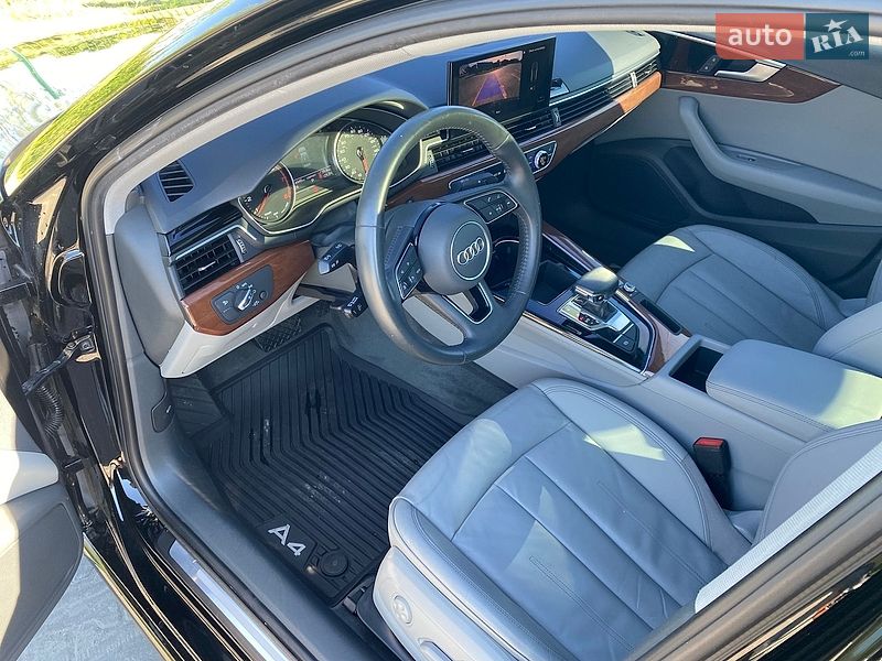 Седан Audi A4 2020 в Киеве