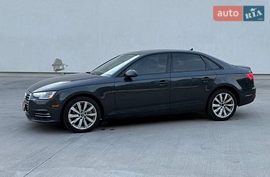 Седан Audi A4 2017 в Луцьку