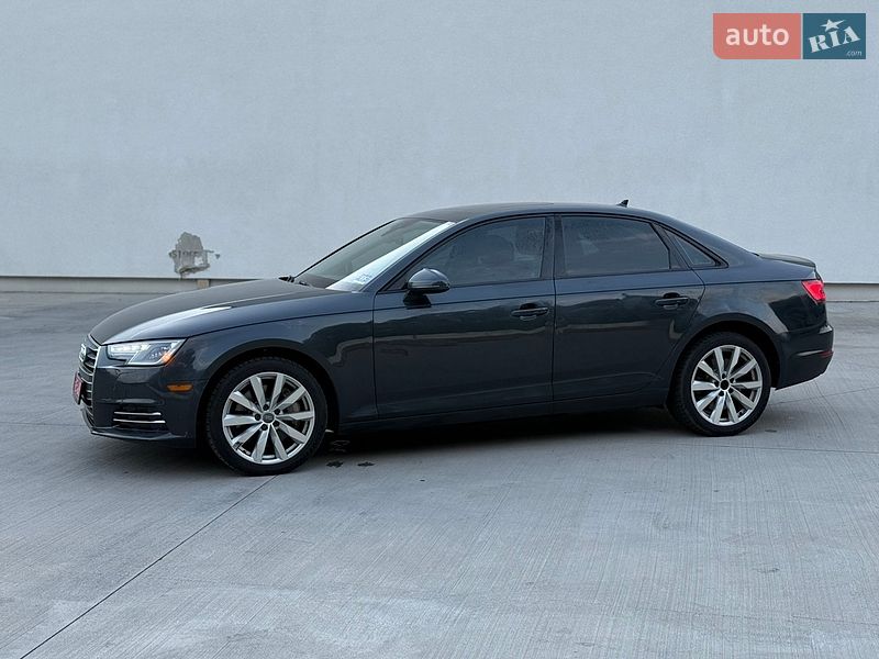 Седан Audi A4 2017 в Луцьку