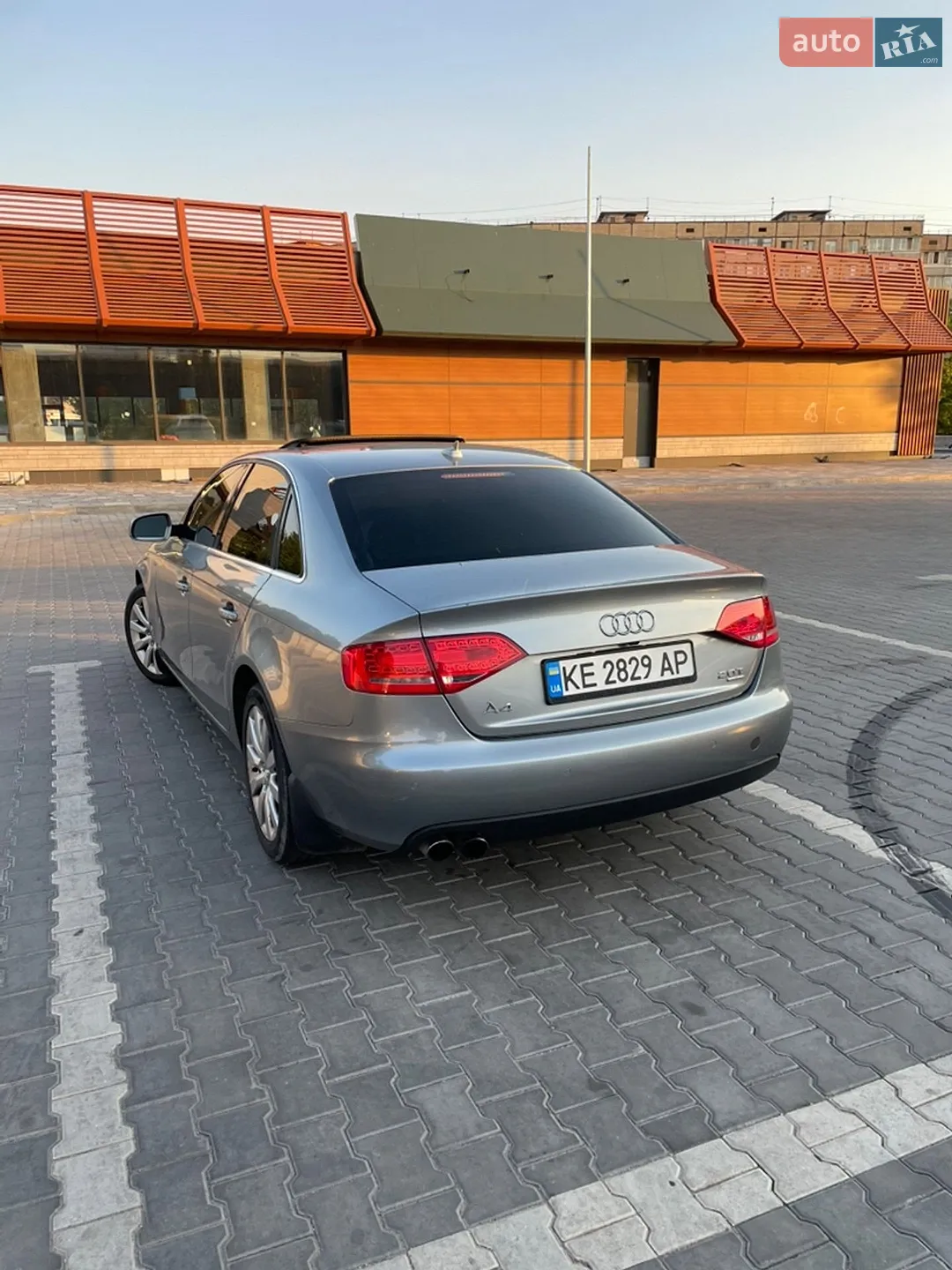 2011 Audi A4 - мініатюра 3
