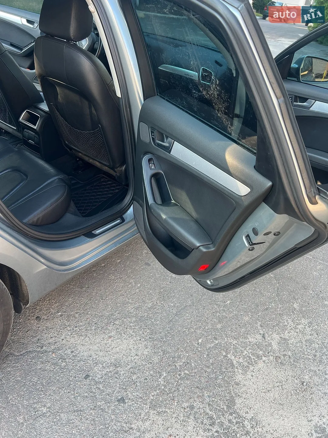 2010 Audi A4 - мініатюра 25