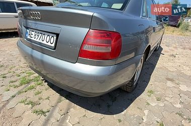 Седан Audi A4 2000 в Кривом Роге