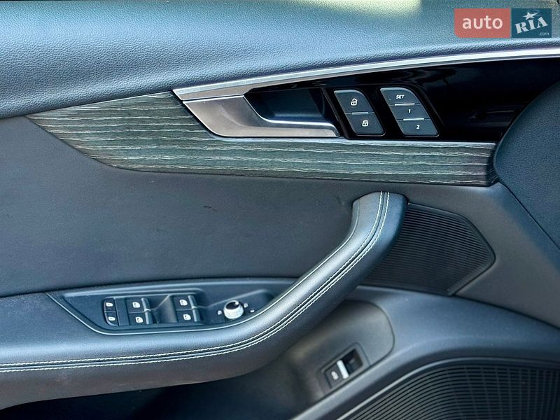 Седан Audi A4 2021 в Харкові