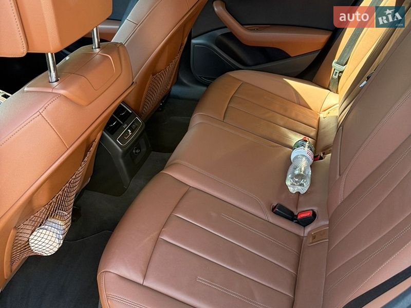 Седан Audi A4 2021 в Києві