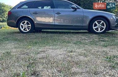 Универсал Audi A4 2012 в Нововолынске