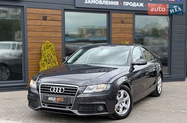 Седан Audi A4 2010 в Шептицькому фото Седан Audi A4 2010 в Шептицькому
