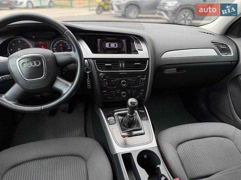 Седан Audi A4 2010 в Шептицькому