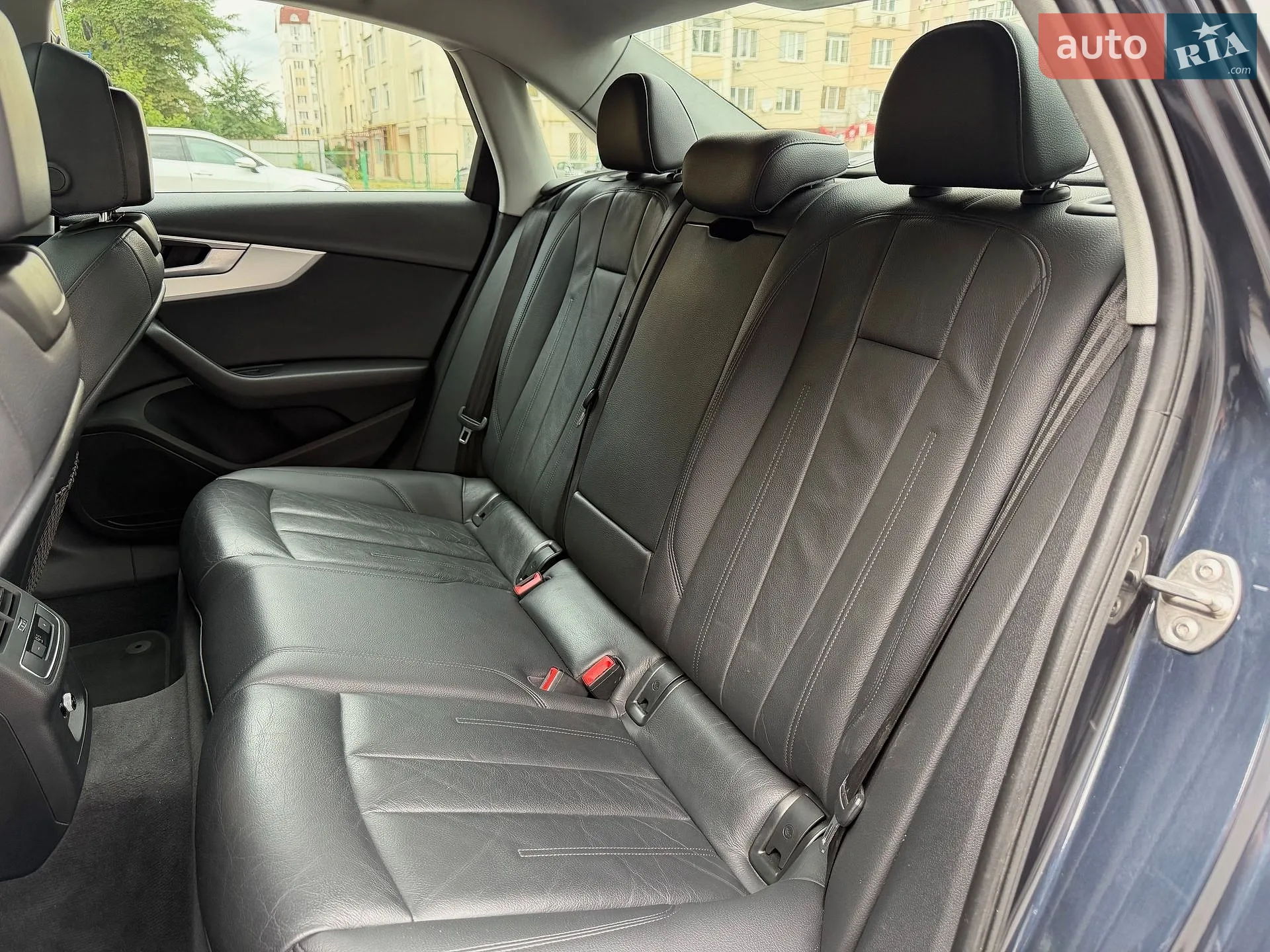 2016 Audi A4 - мініатюра 8