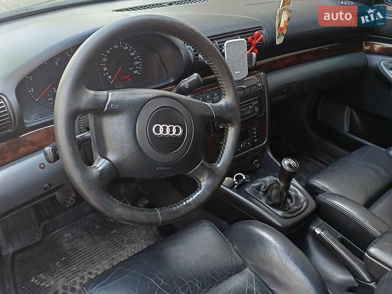 Универсал Audi A4 1999 в Львове