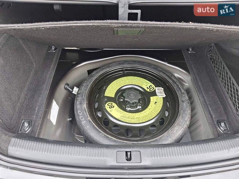 Седан Audi A4 2015 в Каменец-Подольском