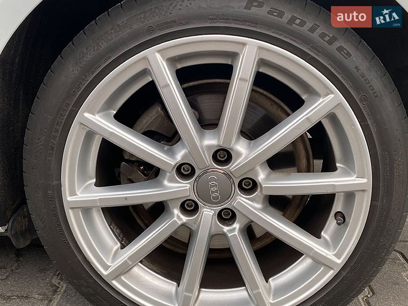 Седан Audi A4 2015 в Киеве фото 15 Седан Audi A4 2015 в Киеве
