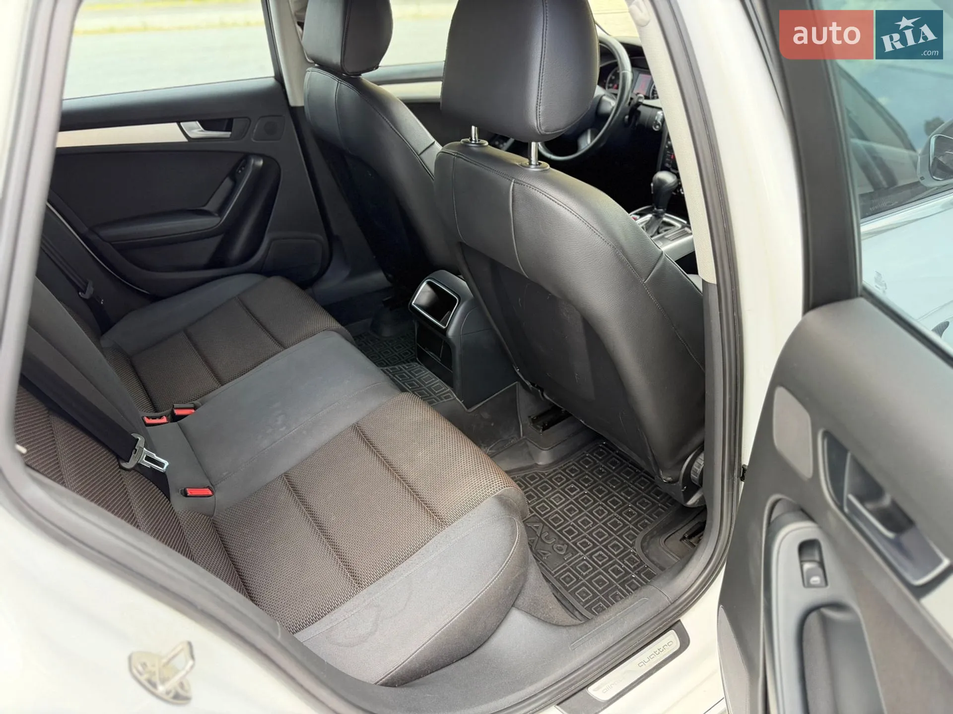 Audi A4 2010 VIN WAUZZZ8K4AA111554 фото оголошення 30 з 37