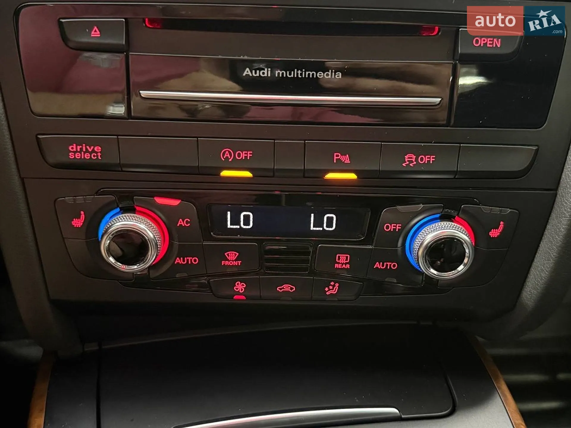 2012 Audi A4 - мініатюра 27