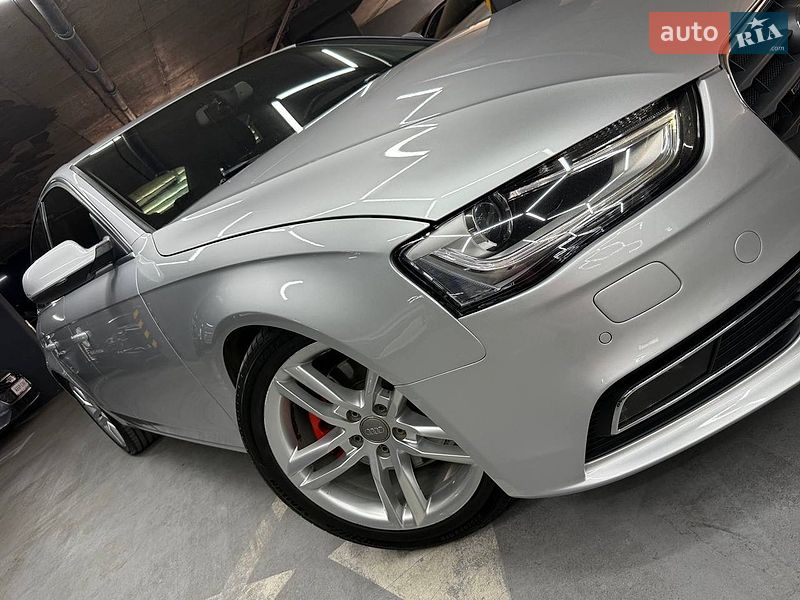 Седан Audi A4 2012 в Одесі