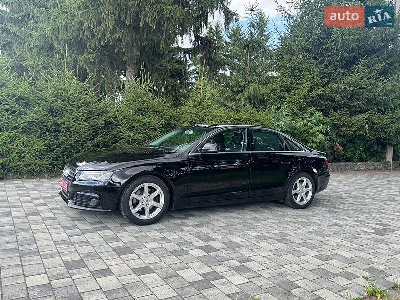Седан Audi A4 2008 в Староконстантинове