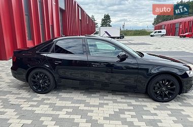 Седан Audi A4 2012 в Львове
