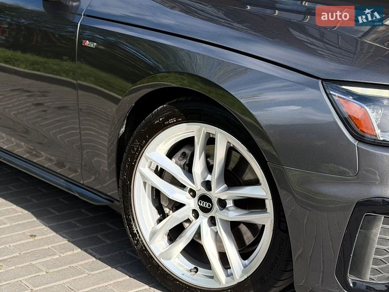 Седан Audi A4 2020 в Полтаве