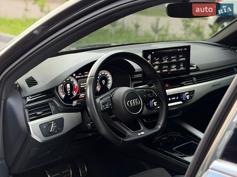 Седан Audi A4 2020 в Полтаве