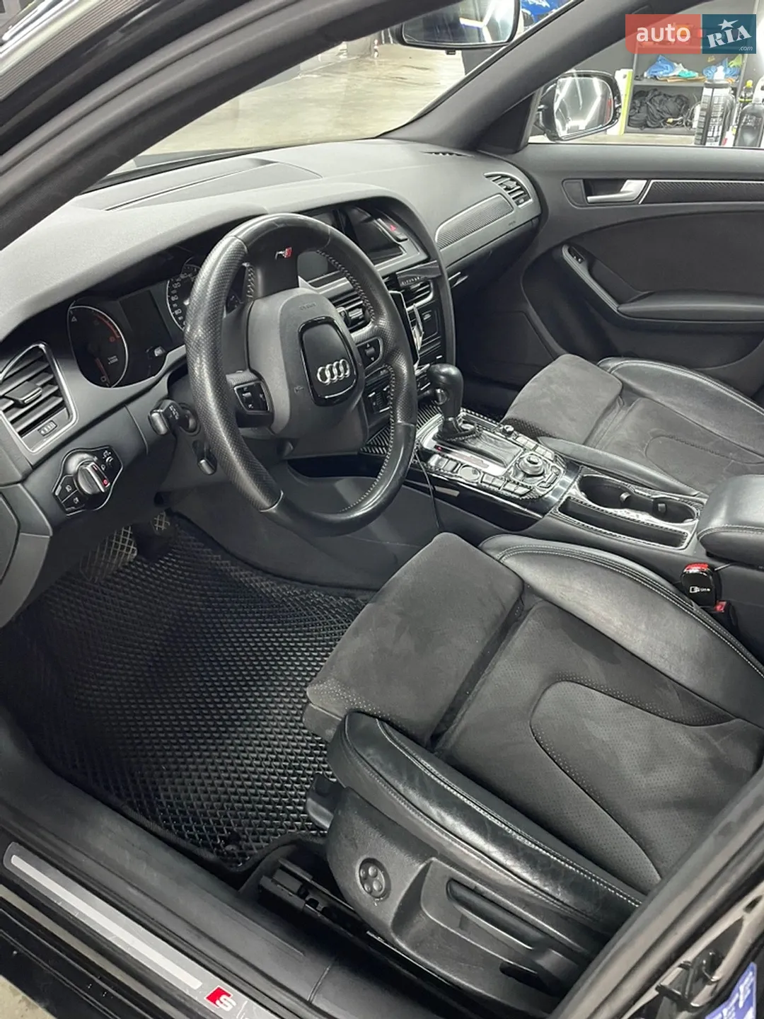 2011 Audi A4 - мініатюра 4