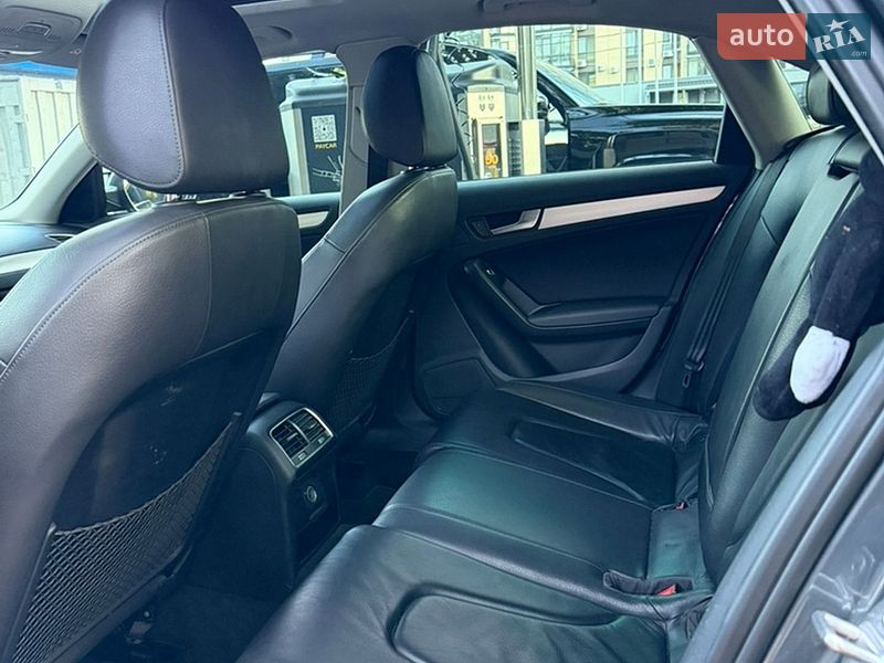 Седан Audi A4 2015 в Днепре