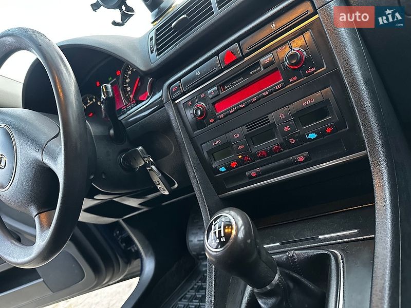Универсал Audi A4 2002 в Надворной