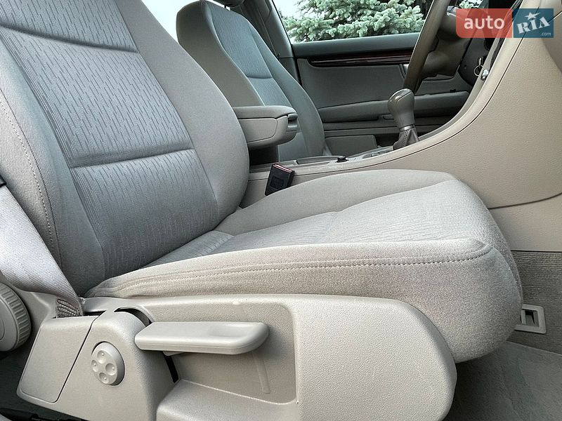 Седан Audi A4 2007 в Сарнах