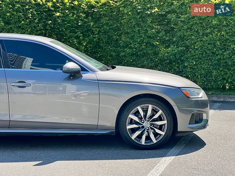 Седан Audi A4 2020 в Києві