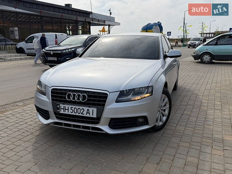Седан Audi A4 2010 в Одессе