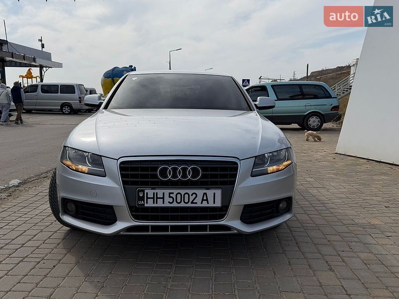 Седан Audi A4 2010 в Одессе
