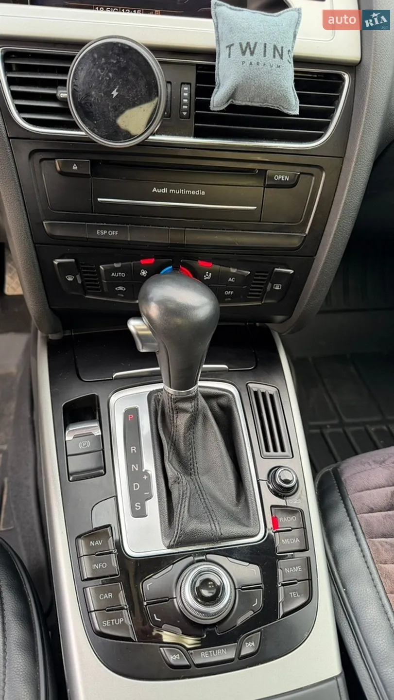 2010 Audi A4 - мініатюра 22