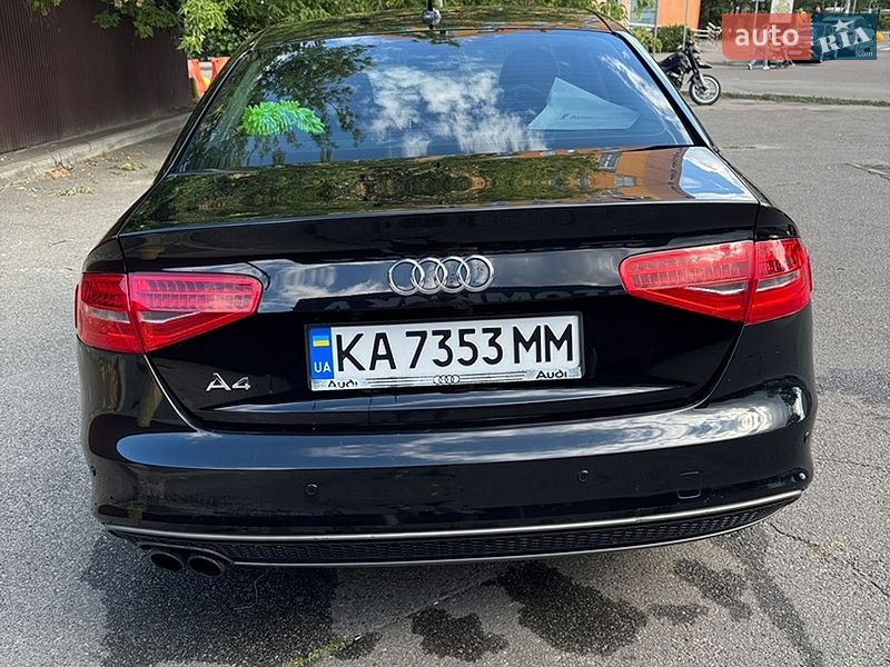 Седан Audi A4 2015 в Киеве