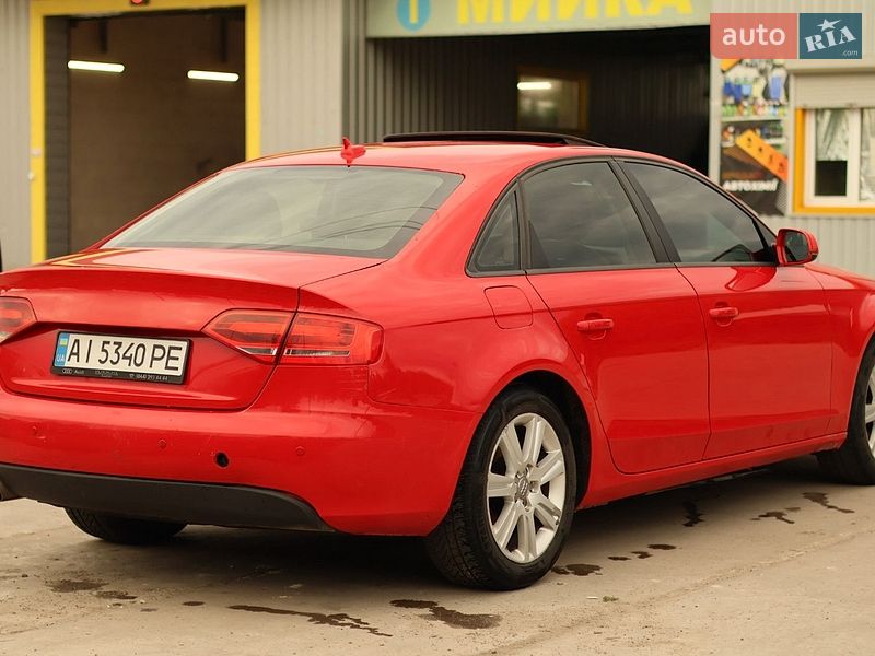 Седан Audi A4 2010 в Изюме