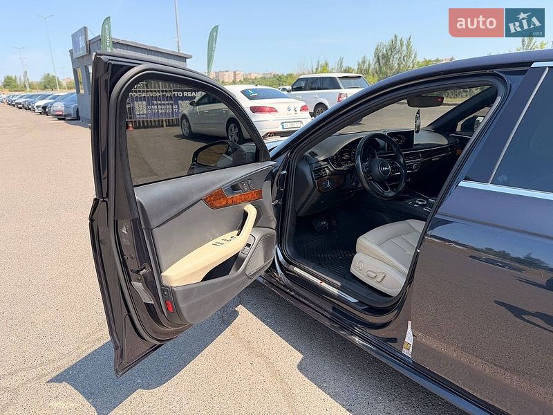 Седан Audi A4 2017 в Кривом Роге