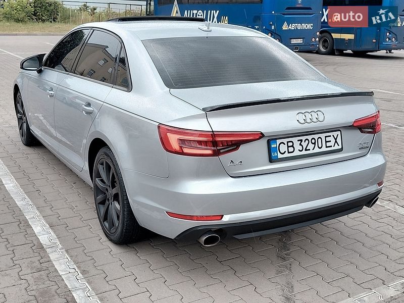 Седан Audi A4 2016 в Чернигове