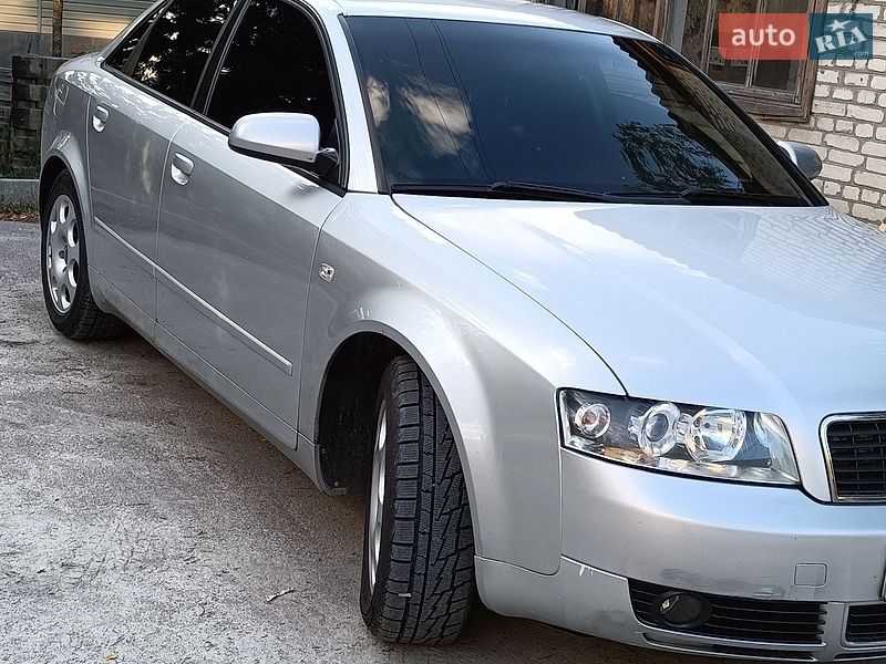 Седан Audi A4 2004 в Прилуках