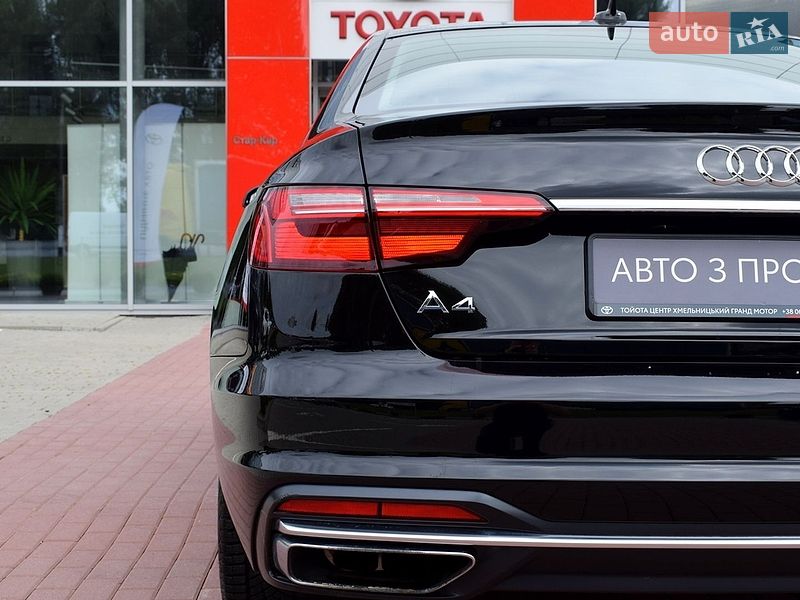 Седан Audi A4 2021 в Житомирі
