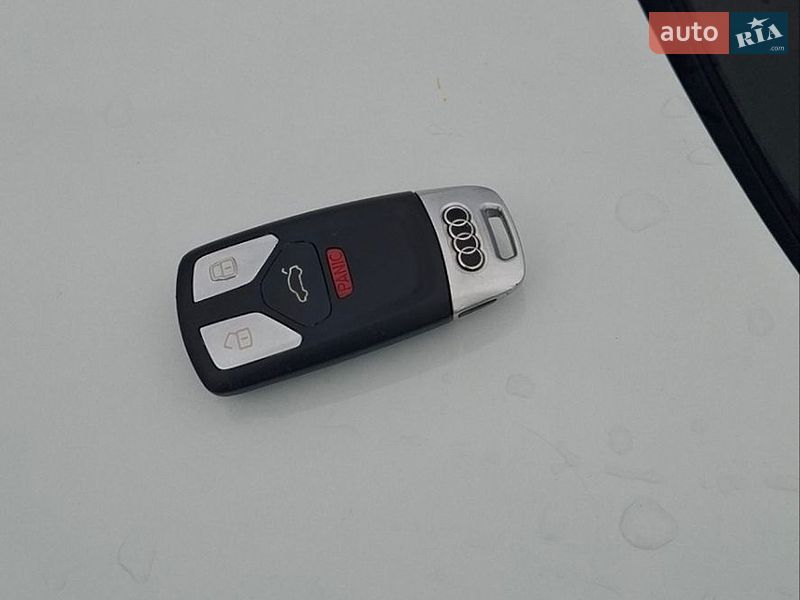Седан Audi A4 2016 в Дніпрі