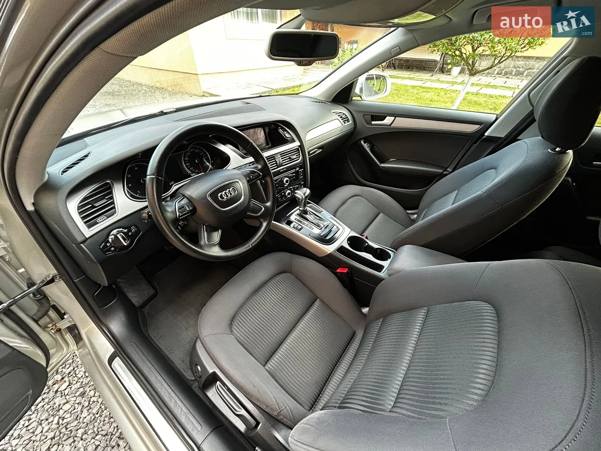 2012 Audi A4 - мініатюра 19