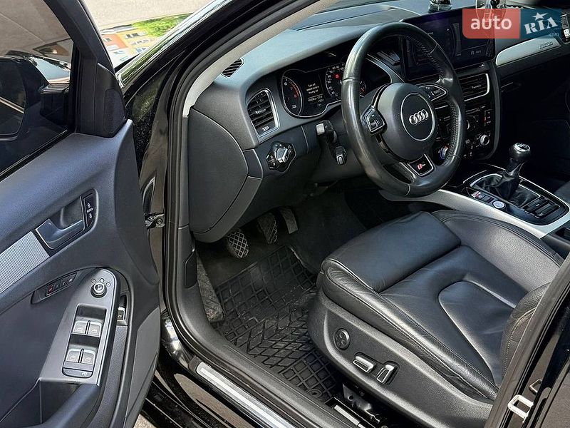 Седан Audi A4 2014 в Харкові