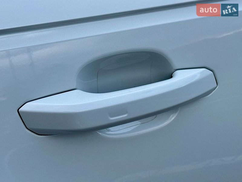 Седан Audi A4 2017 в Ужгороде