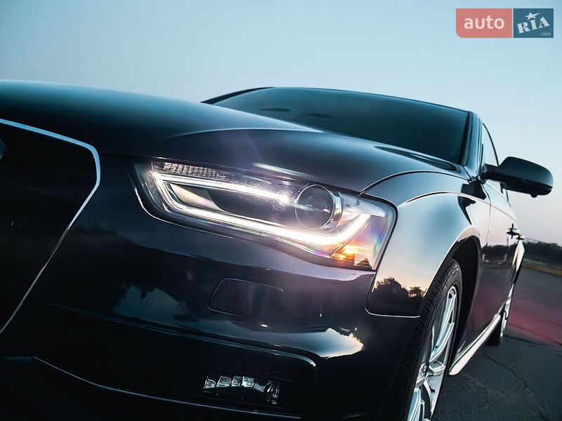 Седан Audi A4 2015 в Кременчуге