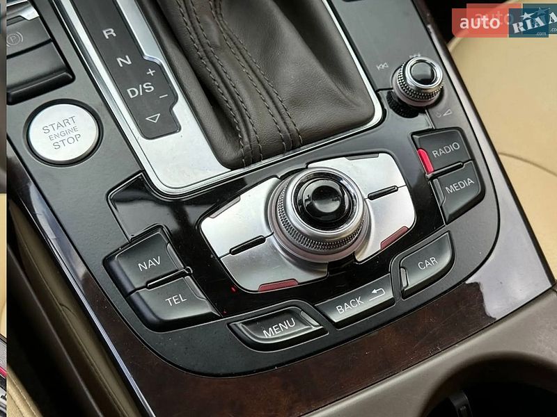 Седан Audi A4 2015 в Кременчуге