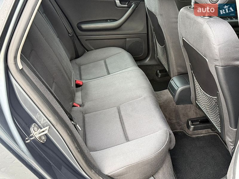Седан Audi A4 2004 в Сарнах фото 36 Седан Audi A4 2004 в Сарнах