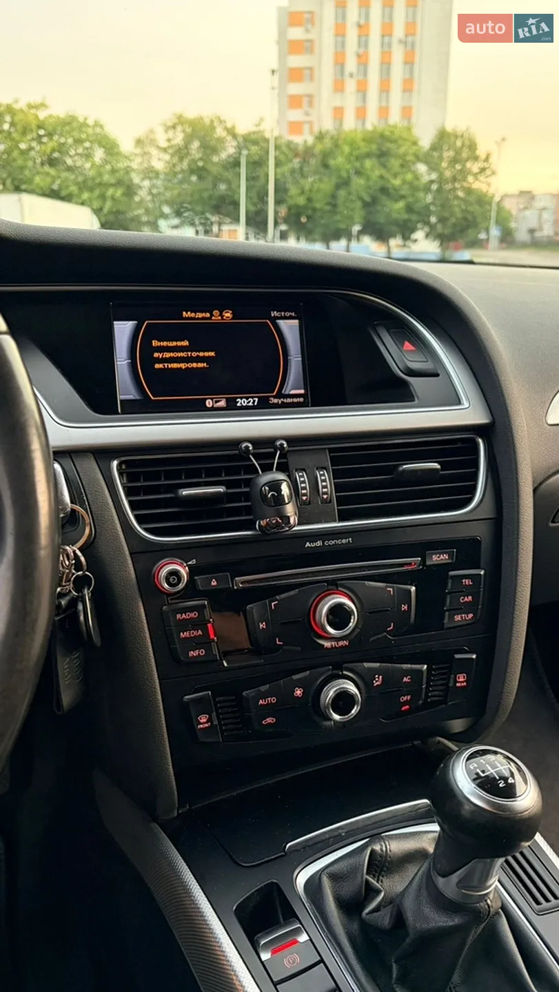 2012 Audi A4 - мініатюра 11