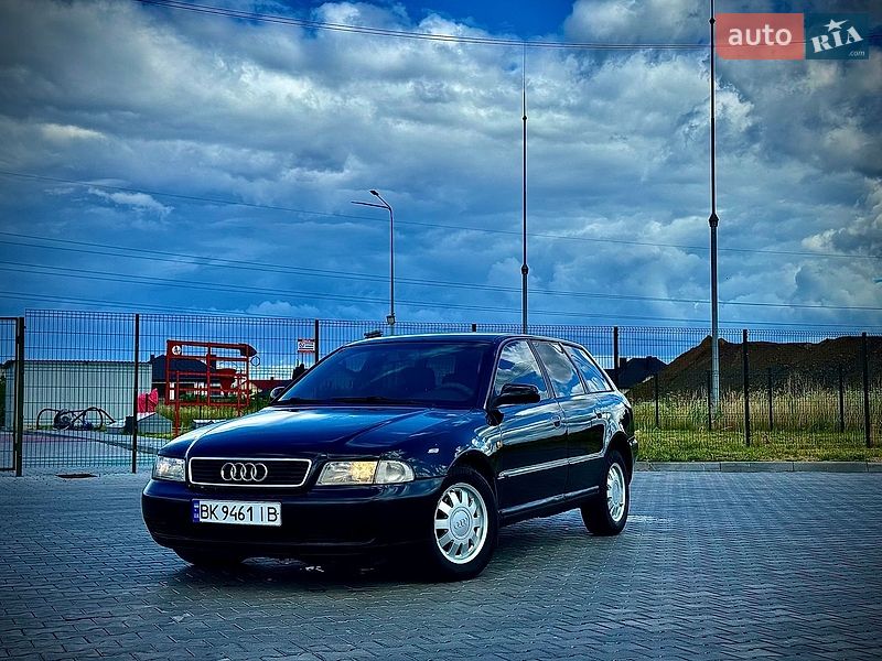 Універсал Audi A4 1998 в Луцьку
