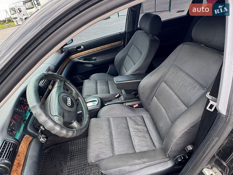Універсал Audi A4 1998 в Луцьку