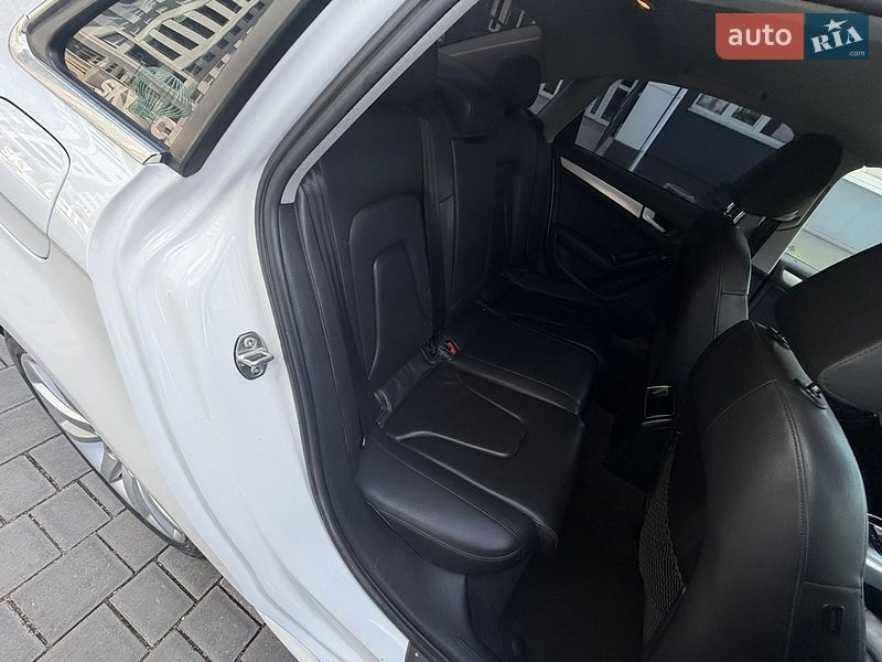 Седан Audi A4 2014 в Одессе