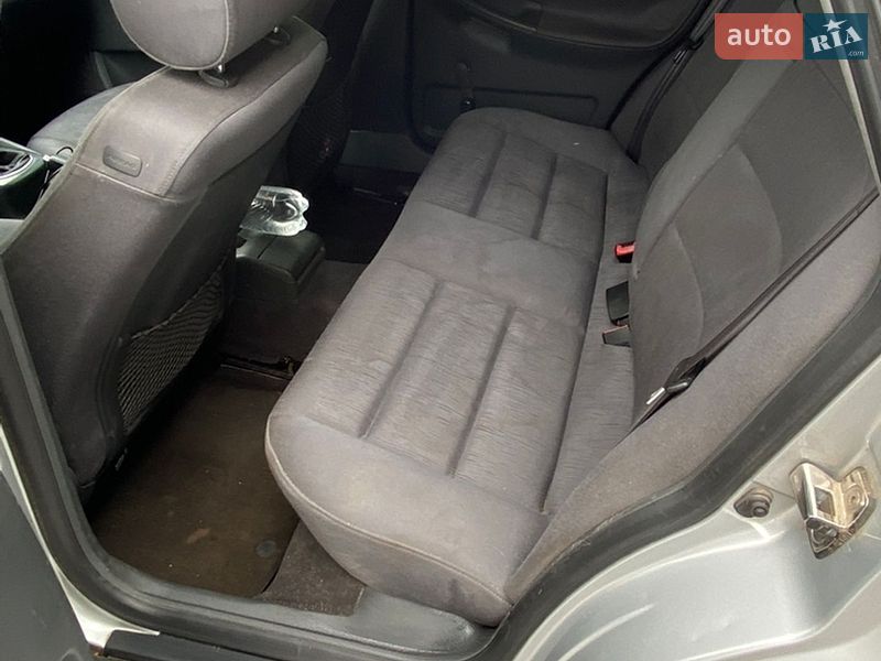 Седан Audi A4 1999 в Первомайске