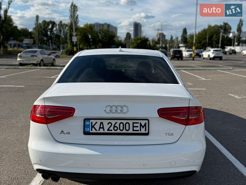 Седан Audi A4 2014 в Києві